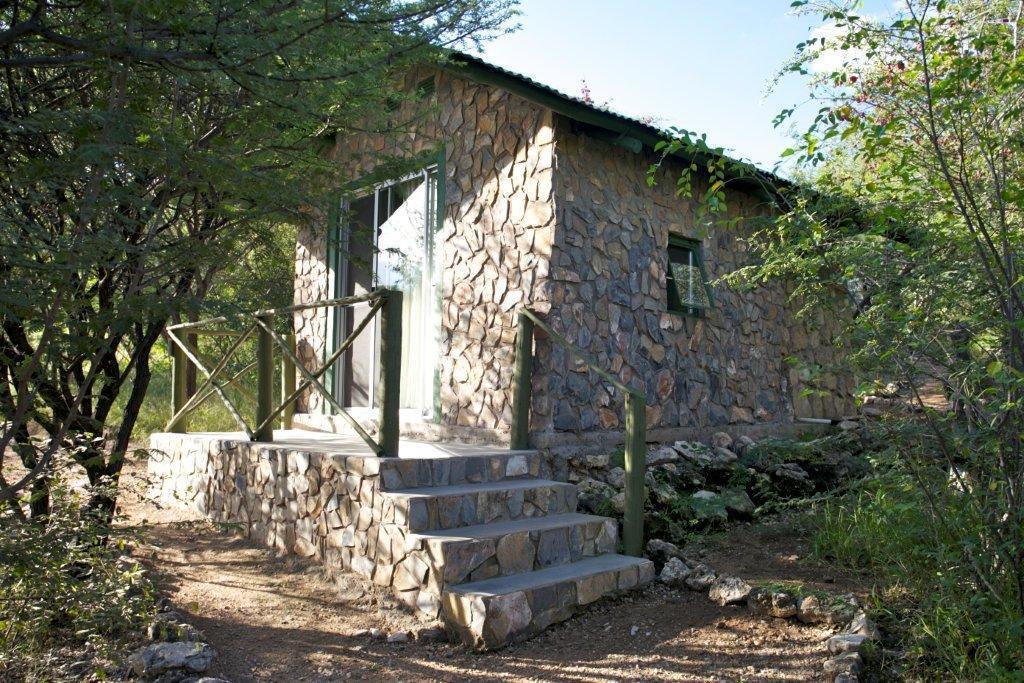 Sasa Safari Camp & Tours Vila Outjo Quarto foto
