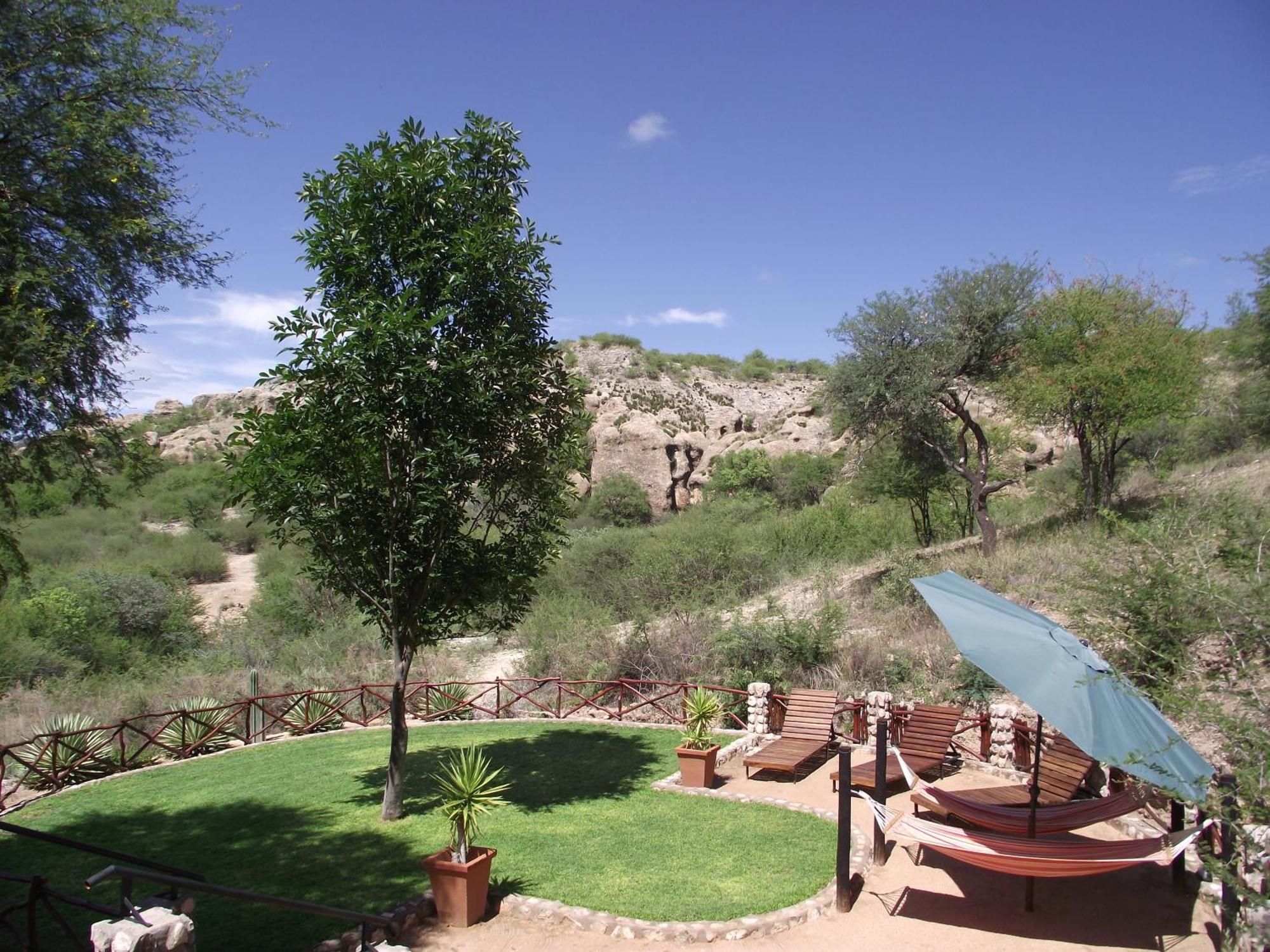 Sasa Safari Camp & Tours Vila Outjo Exterior foto