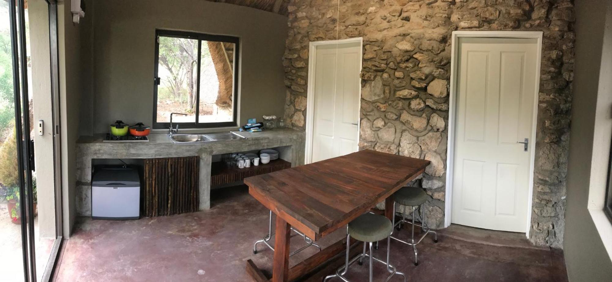 Sasa Safari Camp & Tours Vila Outjo Exterior foto
