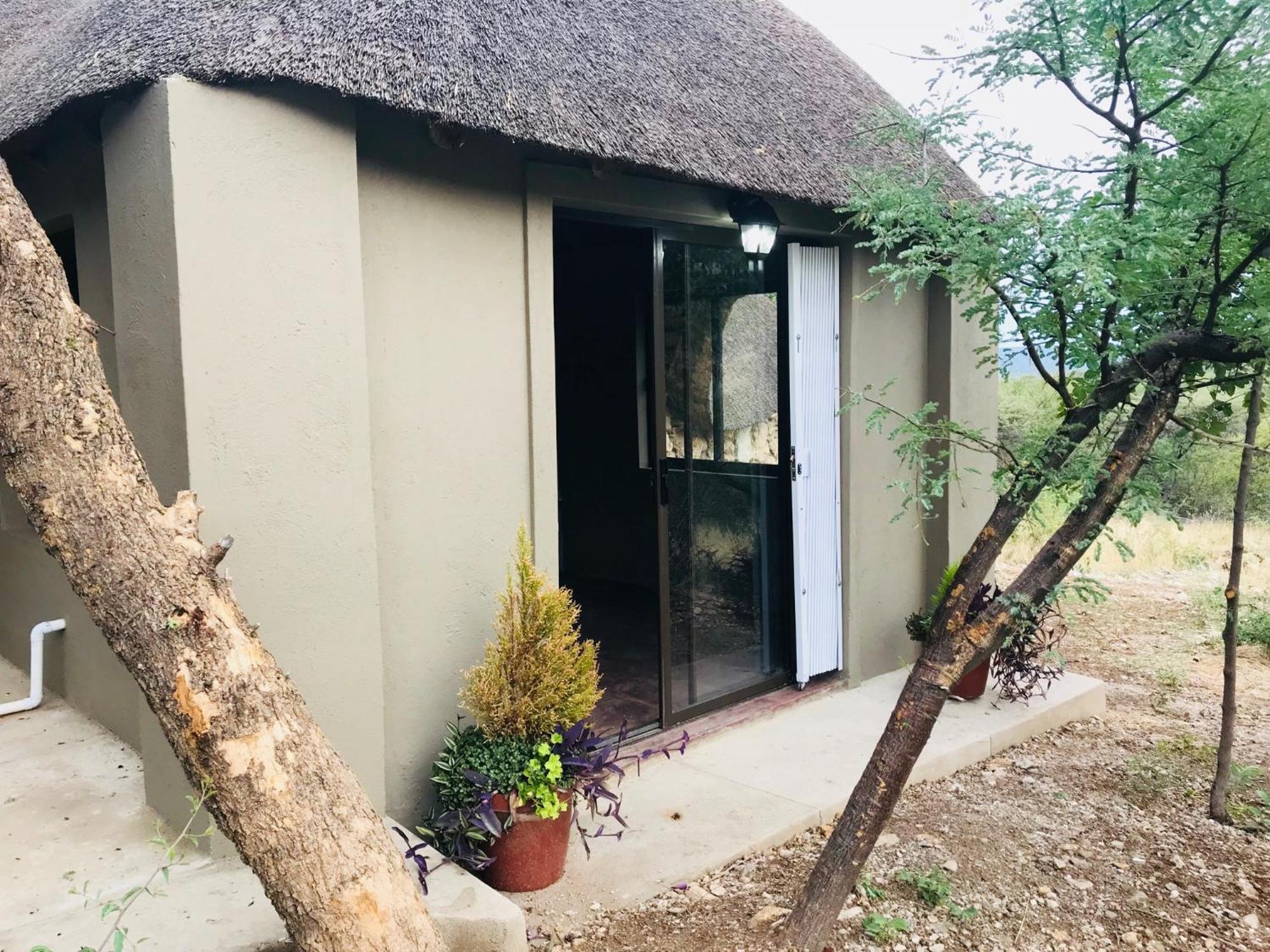 Sasa Safari Camp & Tours Vila Outjo Exterior foto